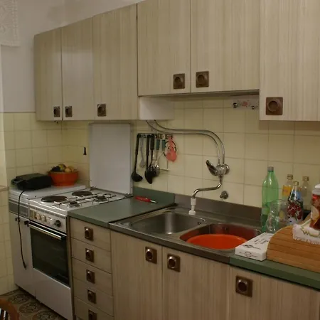 Apartman Apartments By The Sea Postira, Brac - 2870