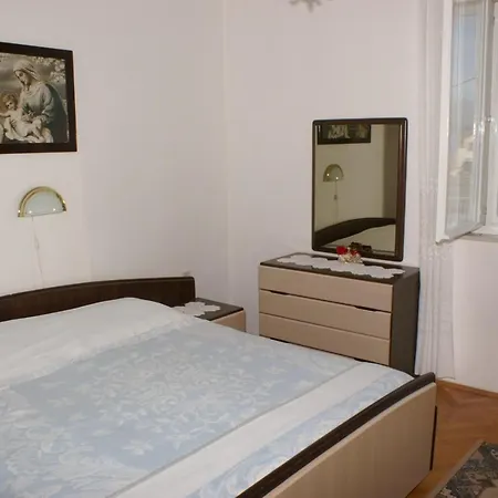 Apartman Apartments By The Sea Postira, Brac - 2870 Postira