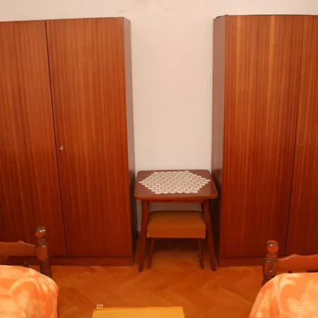 Apartman Apartments By The Sea Postira, Brac - 2870 *