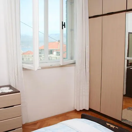 Apartman Apartments By The Sea Postira, Brac - 2870